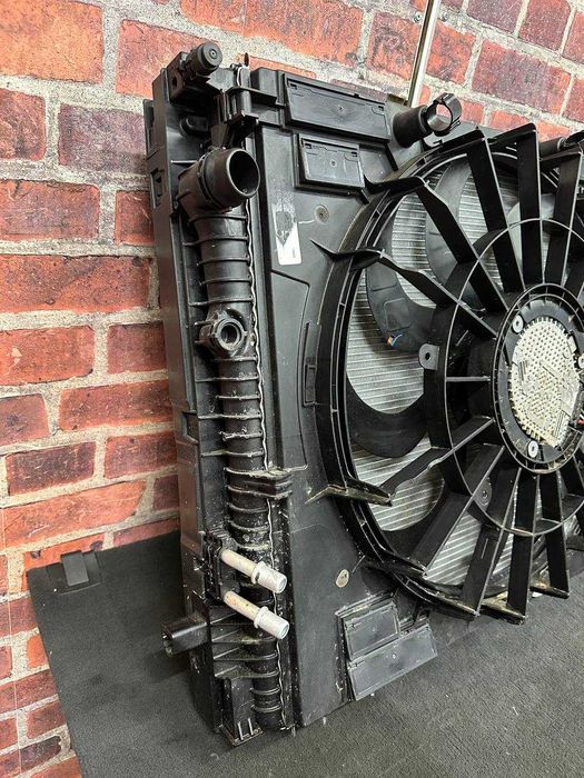 Caseta radiator BMW g01 3.0 Plug in