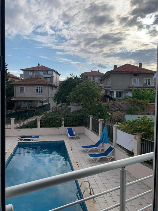 Продава се Двустаен апартамент в Обзор - 73 кв.м за 1095 €/кв.м - Снимка #1