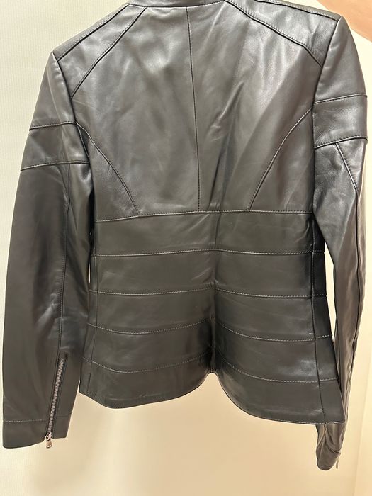 Женская кожаная куртка