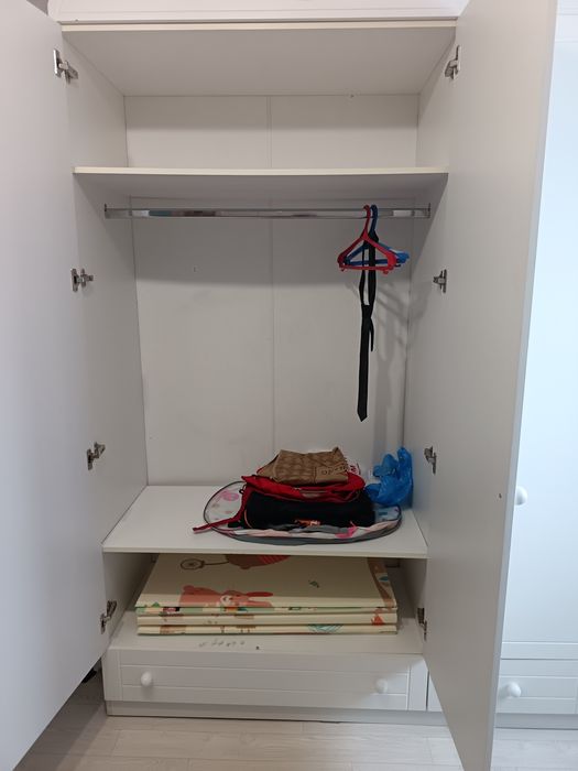 Шкаф плательный. Для детской.