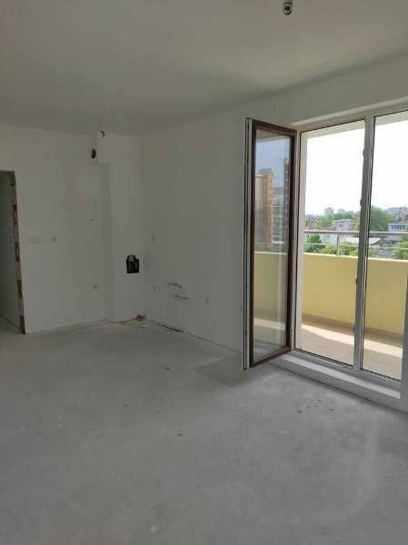 Дава се под наем Двустаен апартамент в Варна, Победа - 68 кв.м за 153000 € - Снимка #4