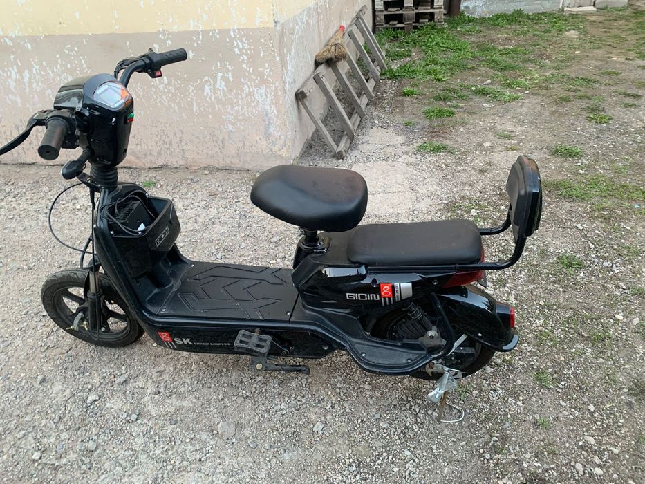 Скутер продается