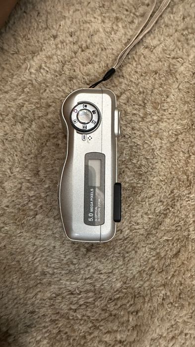 Камера работает от батареек