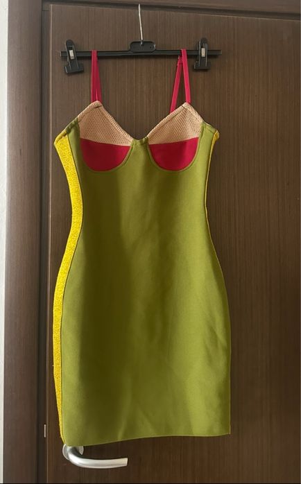 Бандажна рокля Bella barnett