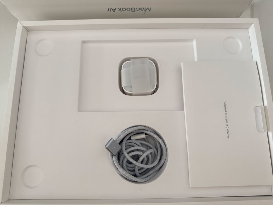 MacBook Air M5 24/512