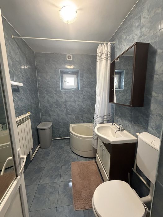 Apartament cu 3 camere