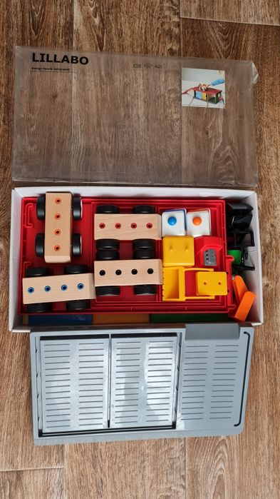 Детская игрушка ГАРАЖ (из натуральных материалов)