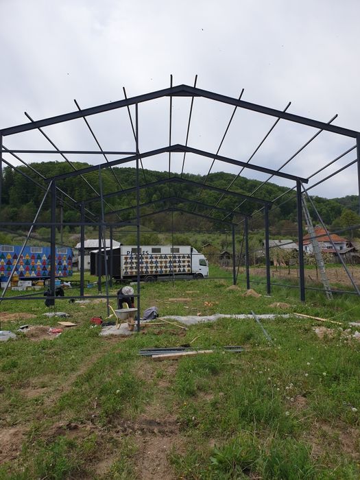 Vând structura metalica 10X20X4h