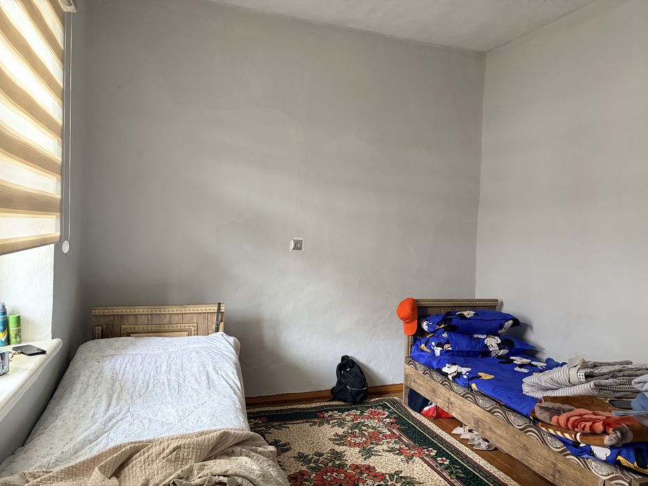 Sirdaryo shahar Pahtakor MFY 2 sotxli uy sotiladi