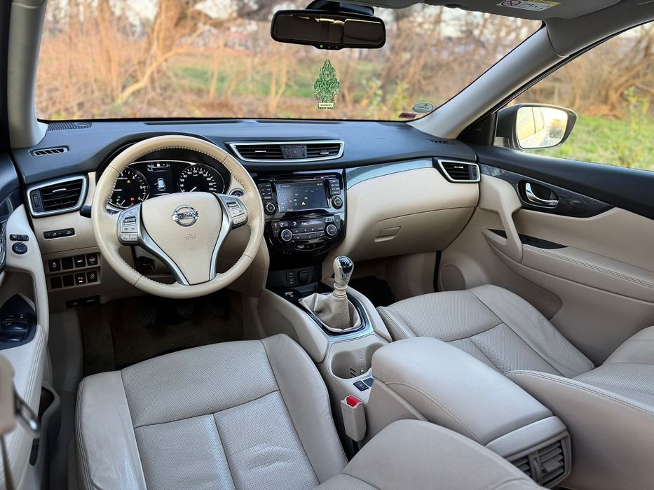 Nissan X-trail |Model Tekna|4x4la buton|Panoramic|Bi-Led|Navi|Camera