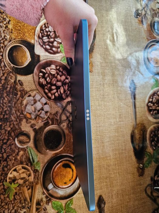 Vand ipad gen 10 , 64GB