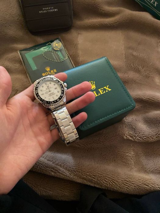 Qol soat. B+ kvarts mexanizm