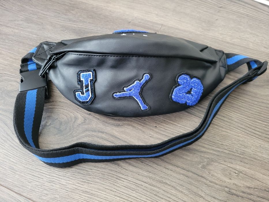 NIKE JORDAN чанта  Jam Borough Varsity Crossbodybag