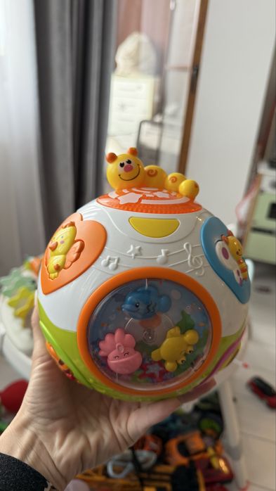 Minge interactiva cu sunete si lumini