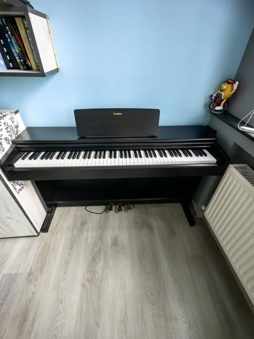 Дигитално пиано Yamaha YDP-144R Arius