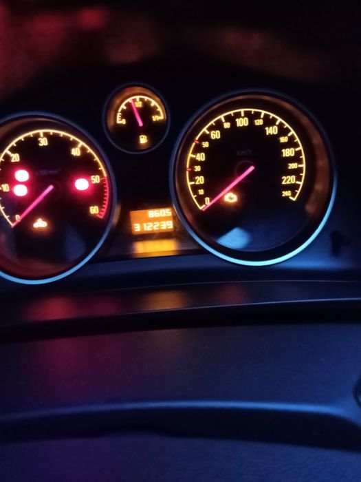 Опел Зафира 1.9 120к 2006г