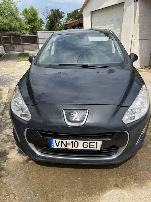 PEUGEOT 308 2012