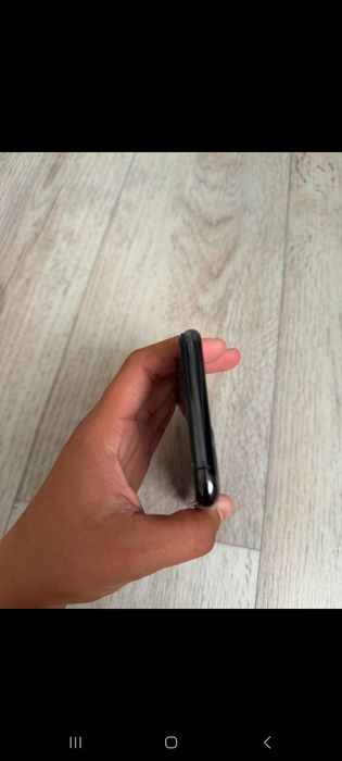Продам айфон 11 про макс 512