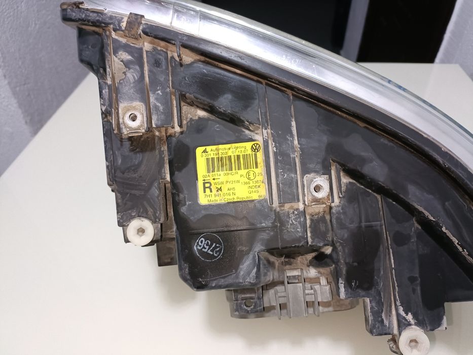 Far dreapta Volkswagen T5 2010