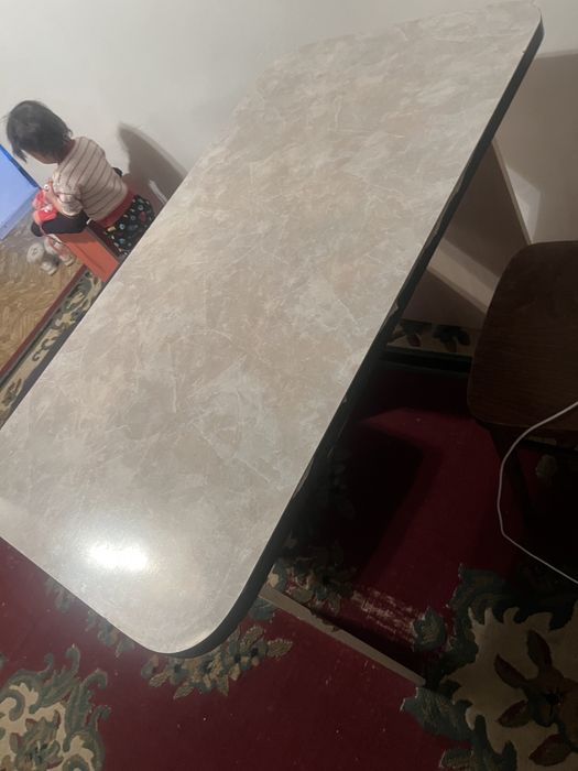 Кухни стол и стул 4 штук