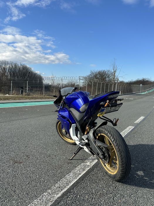 Yamaha YZF R125 2010