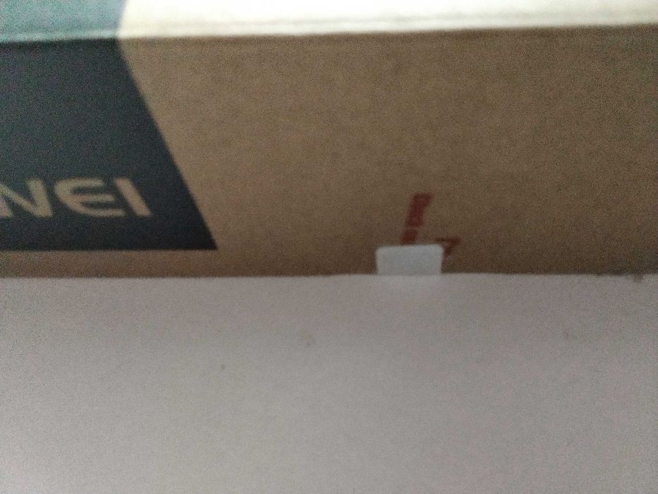 запечатън чисто нов 4G LTE сим рутер за сим карти на А1