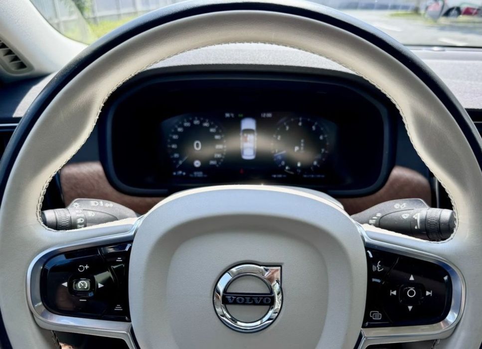 Volvo S90 - 2021 - Mild hibrid