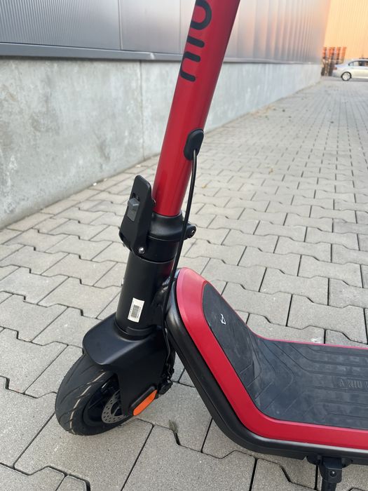 Trotineta niu ca nou