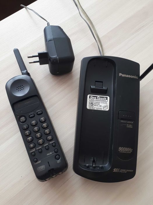 Стационарен безжичен телефон Panasonic