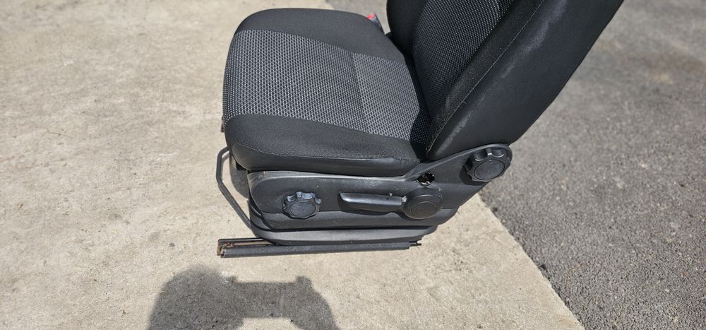 Scaun sofer cu perna ,pneumatic cu cotiera Mercedes Sprinter Vw Crafter