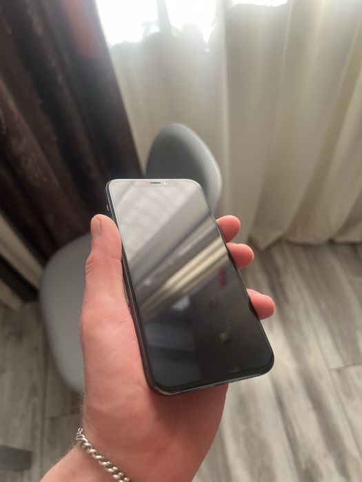 Продам iphone 11pro 64