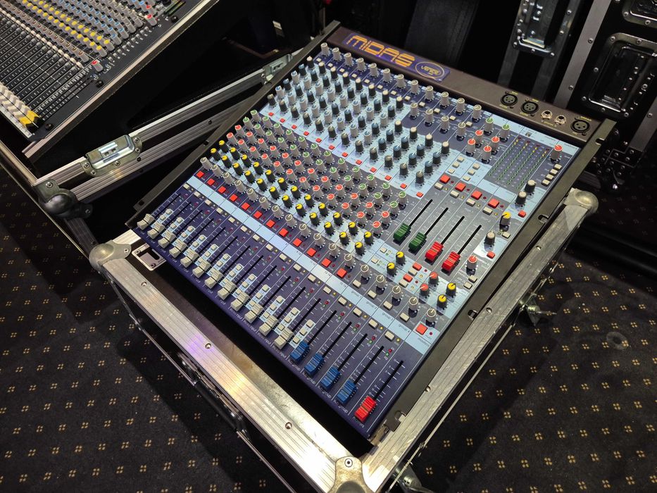 Mixer analogic Midas Venice 160 in stare foarte buna Zalau • OLX.ro