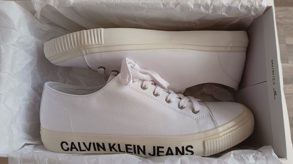 Calvin Clein,нови оригинални (гуменки,кецки)