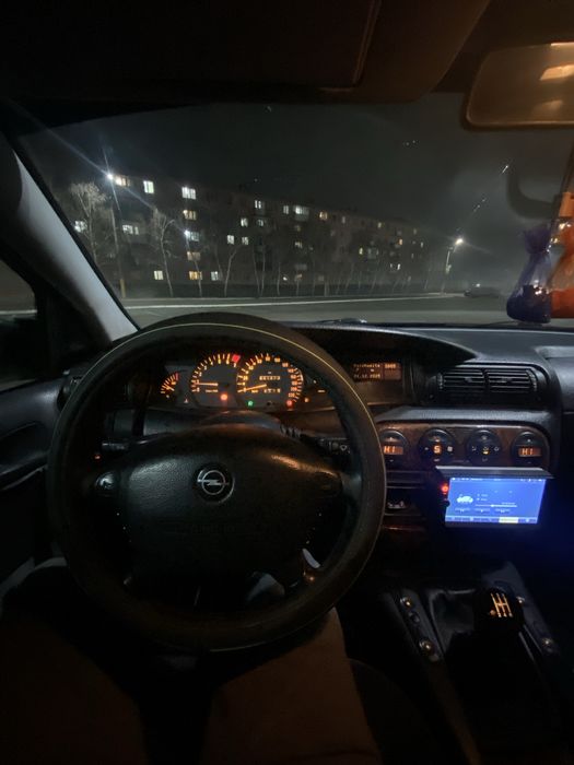 Опель омега б 1999 года