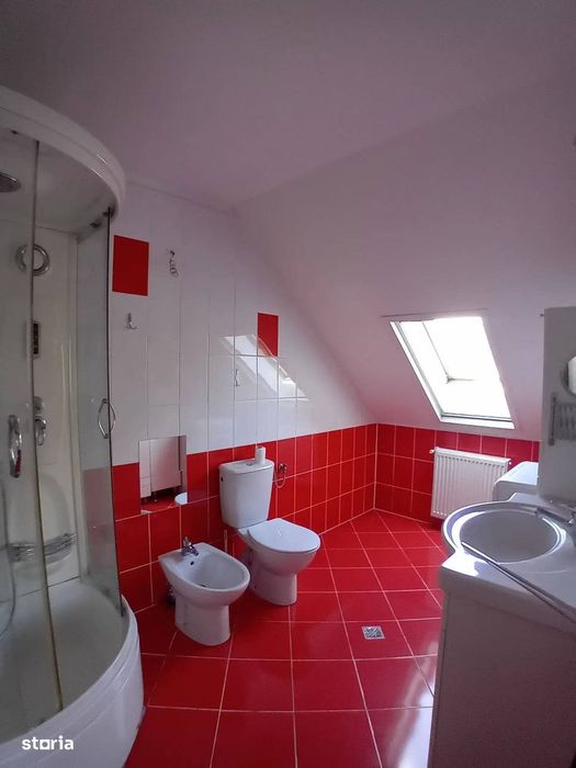 Vilă luminoasă cu 5 camere, curte 512 mp, Mogoșoaia