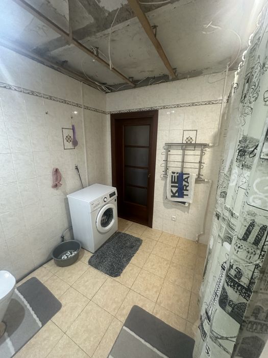 Продается 4-х комн. Квартира в центре