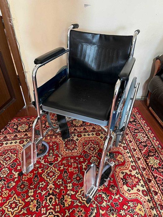 Инвалидная коляска