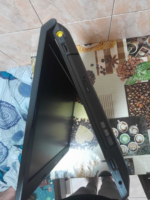 Laptop Lenovo b590