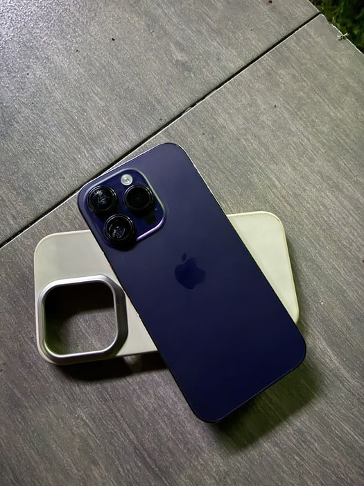 Продам Айфон 14Про