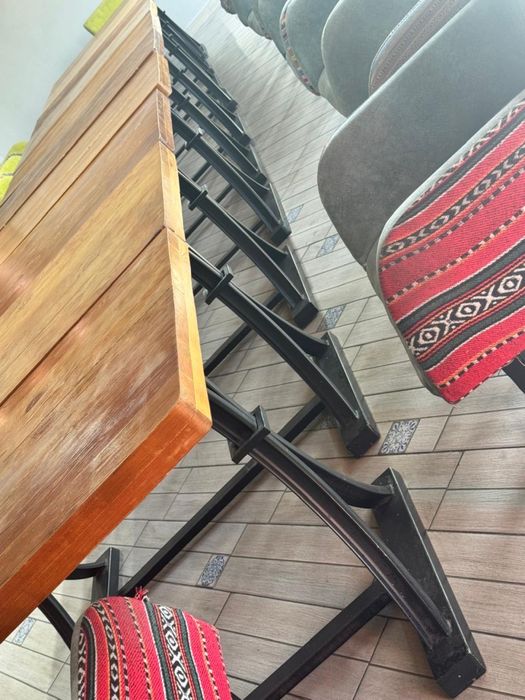 Продаются диваны и столы