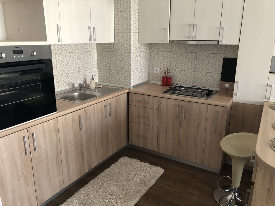 Apartament 430 euro! Loc de parcare privat!
