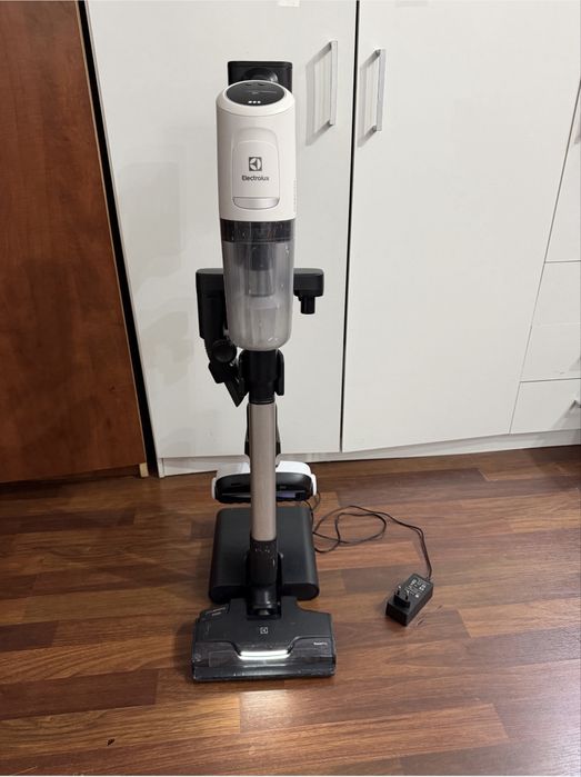 Aspirator Vertical Electrolux Hygienic 800