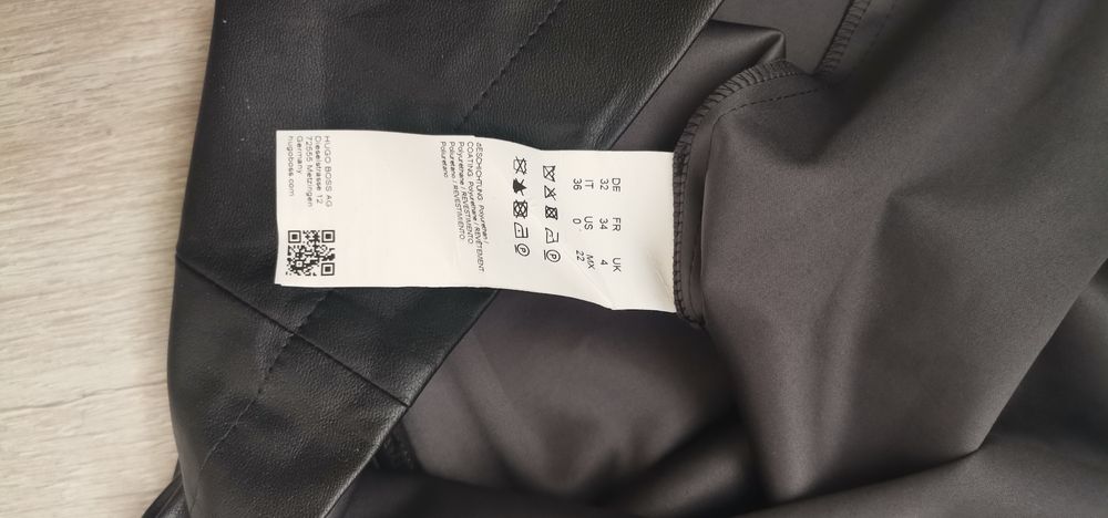 HUGO Boss кожена пола