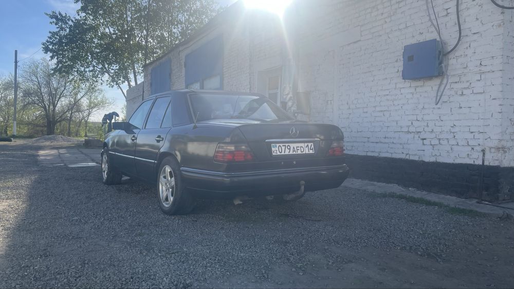 Мерседес 124 Е220 ешка