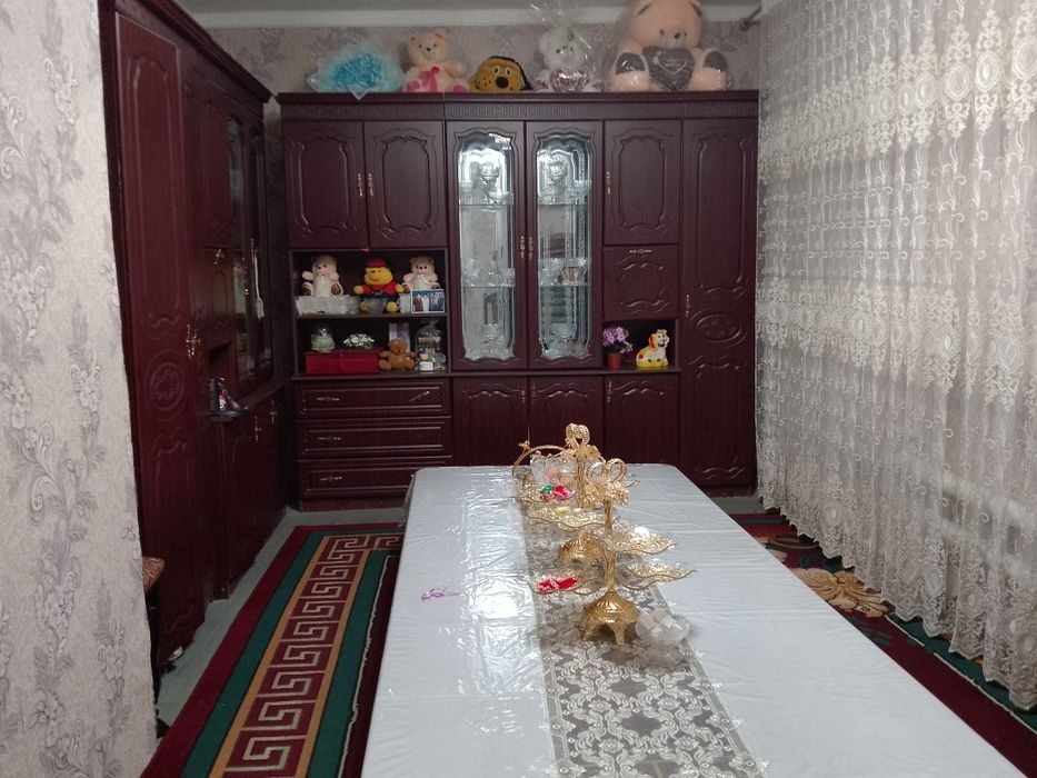 1- etaj 2 xonali yozgi tapchan va agaroyi bilan