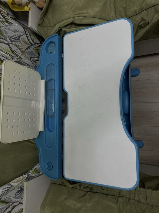 Парта детская, стол и стульчик