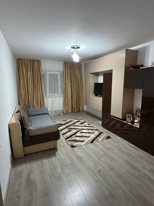 Inchiriere apartament 2 camere cu loc de parcare
