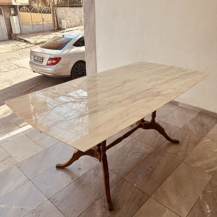 Италианска класическа маса с мраморен плот – неокласически стил