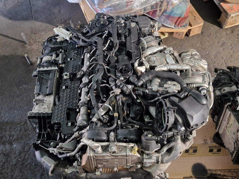 Двигател за Mercedes W222
S400 дизел , код на мотора 656929