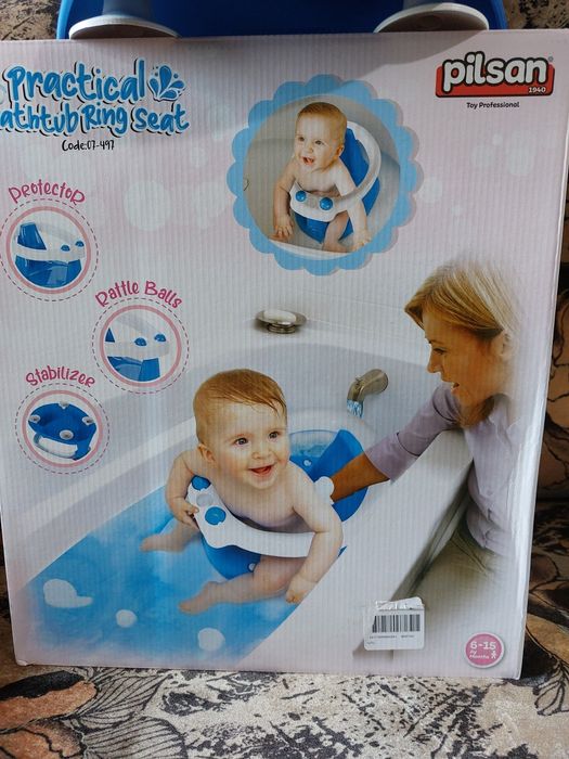 Scaun auto pentru copii plus articole bebe